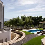 Cavos Boutique Homes Isthmia