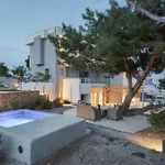 Cavos Boutique Homes