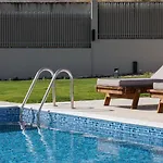 Cavos Boutique Homes * イスミア