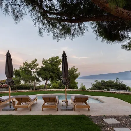 Cavos Boutique Homes Isthmia
