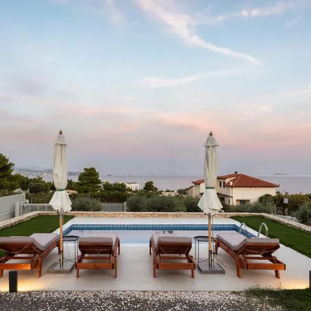 Cavos Boutique Homes