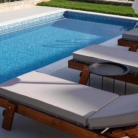 Cavos Boutique Homes *