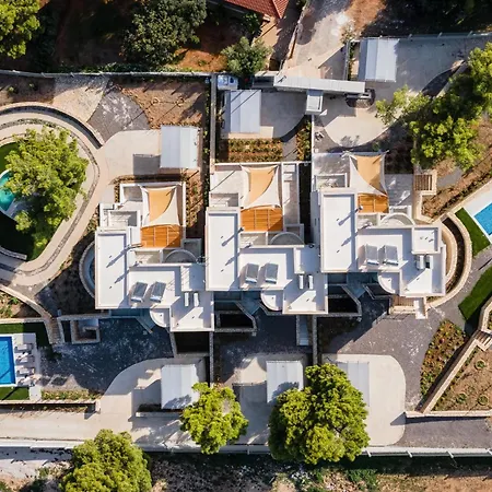 Cavos Boutique Homes *