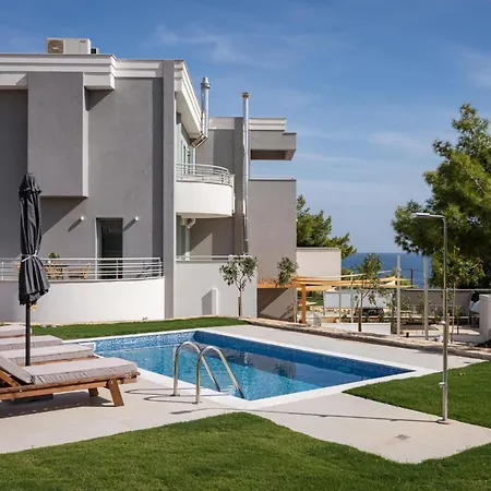 Cavos Boutique Homes * Istmia