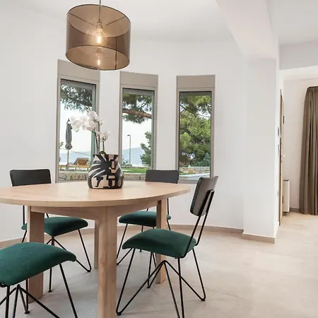 Cavos Boutique Homes Isthmia
