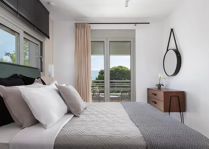 Cavos Boutique Homes *