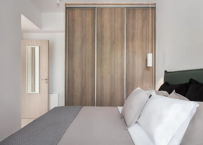 Cavos Boutique Homes شقة