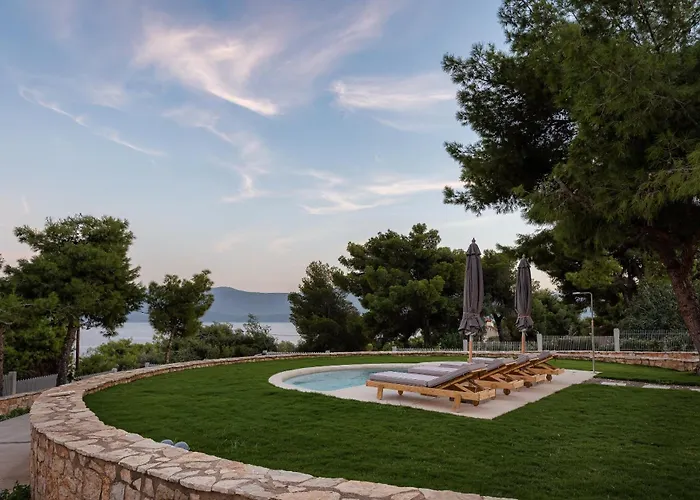 Cavos Boutique Homes إسثْمِيا