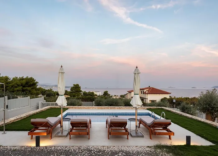 Cavos Boutique Homes