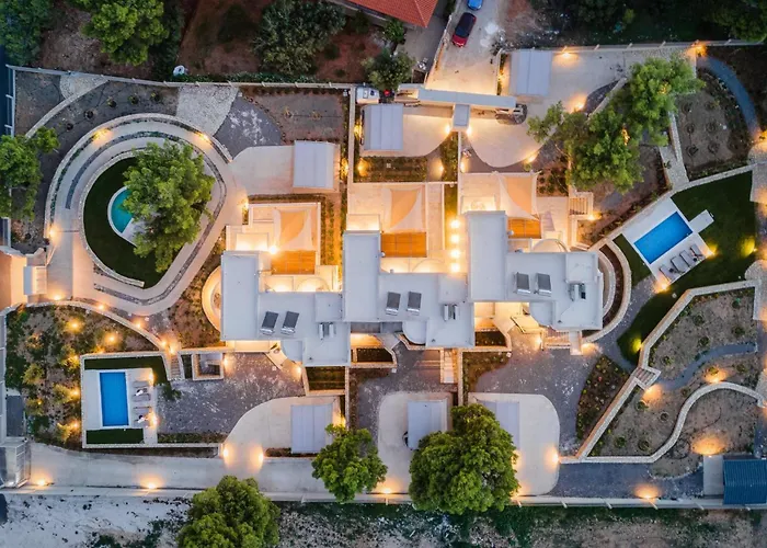 Cavos Boutique Homes * 이스트미아