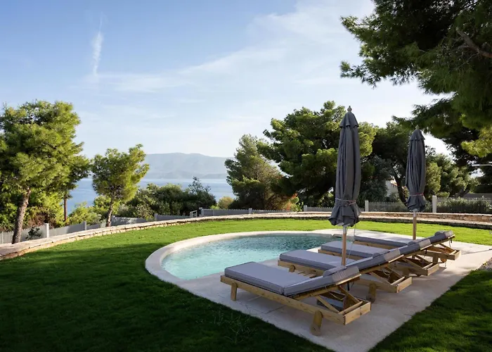 Cavos Boutique Homes إسثْمِيا