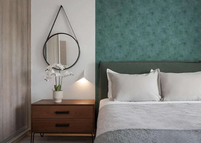 شقة Cavos Boutique Homes إسثْمِيا