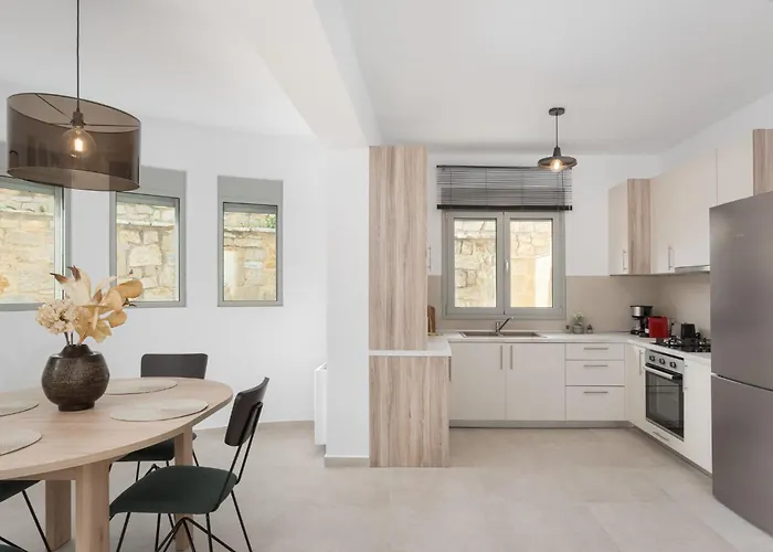 아파트 Cavos Boutique Homes 이스트미아