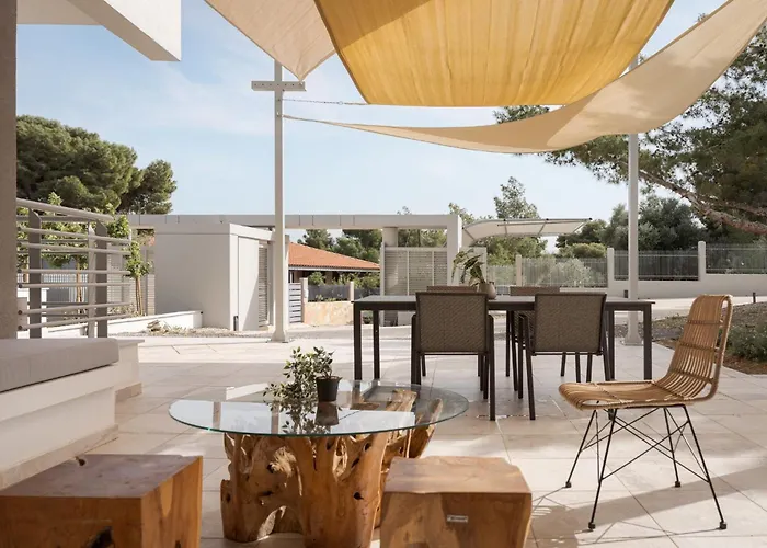 Cavos Boutique Homes * إسثْمِيا