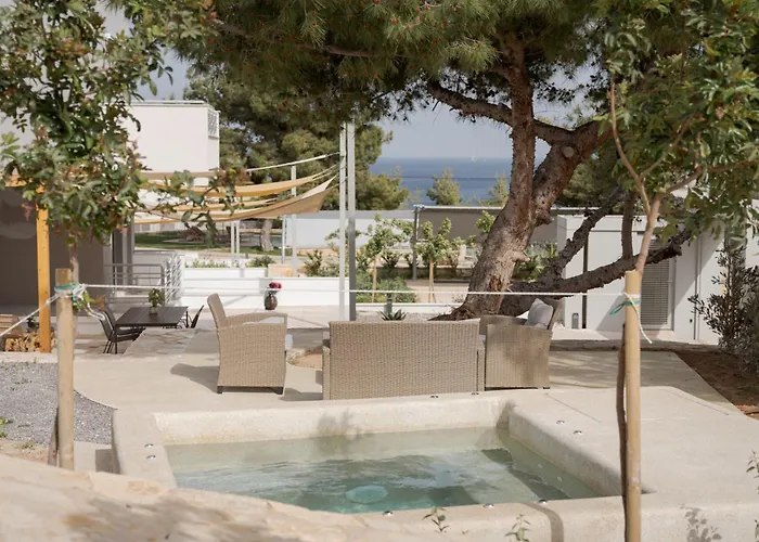 Cavos Boutique Homes إسثْمِيا